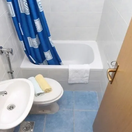 And Tomo 1 Daire Zaostrog