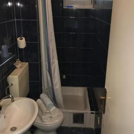 And Tomo 1 Apartman Zaostrog