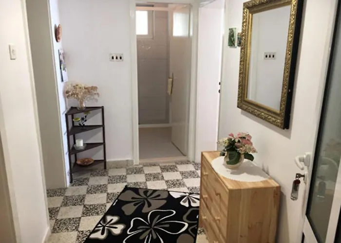 And Tomo 1 Apartman Zaostrog